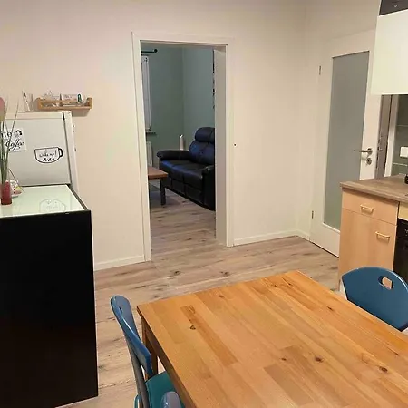 Lägenhet In Gratis Parken, Netflix & Waeschepaket