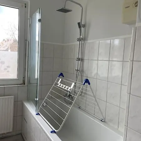 Lägenhet In Gratis Parken, Netflix & Waeschepaket *