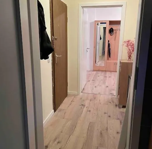 In Gratis Parken, Netflix & Waeschepaket Lägenhet *